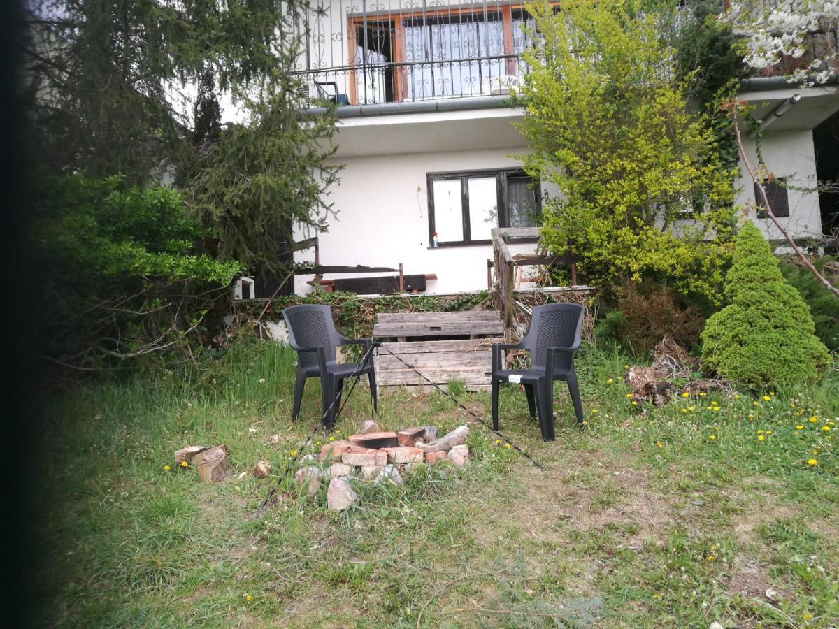 Holiday House Cervena Veza Piest'any Eksteriør bilde