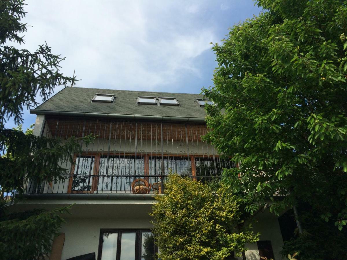 Holiday House Cervena Veza Piest'any Eksteriør bilde